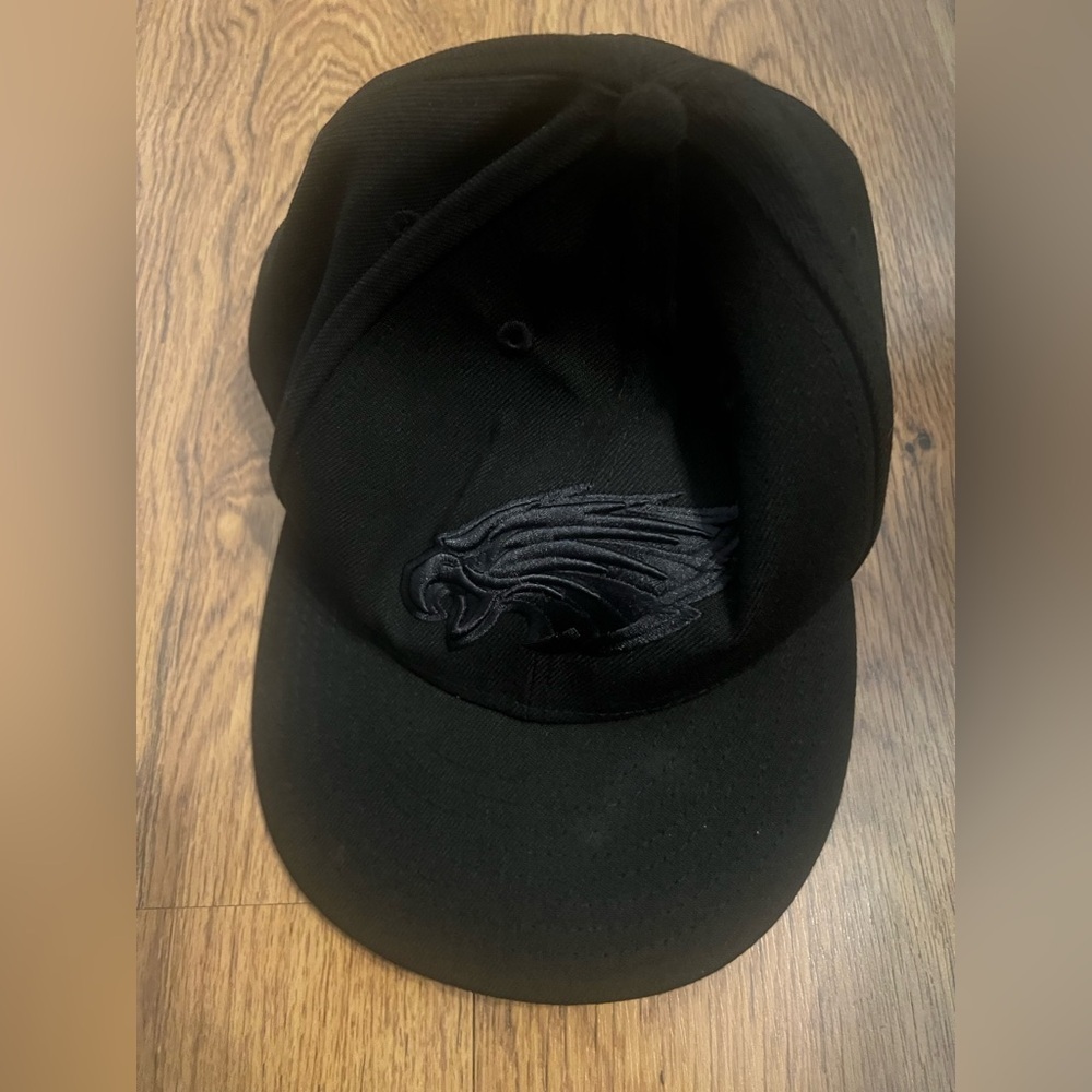 Eagles NFL Black Baseball Cap with Embroidered Eagle Logo